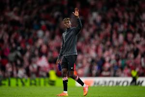 刷到新闻才知道！六台记者：巴萨看到毕巴推文才知道尼科已续约