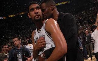 邓肯为何能够一加盟马刺，就能成为令人信服的老大？