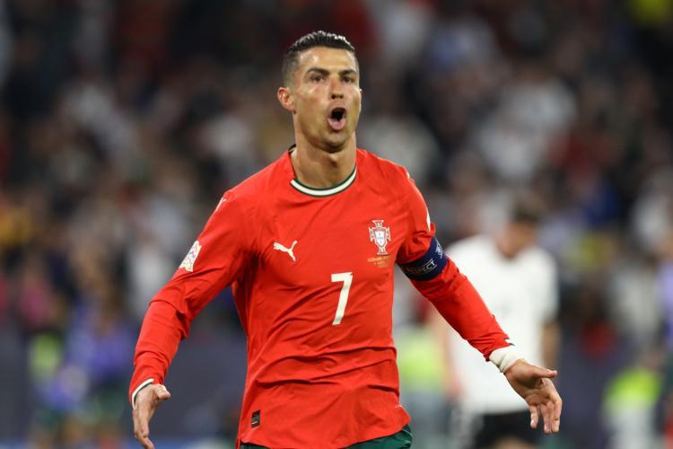 半岛体育-停不下来！40岁C罗打进个人国家队第139球，也是生涯第941球